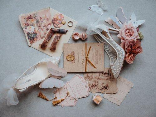 mobile - carousel-hero-element image-1