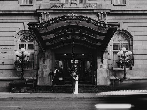 mobile - carousel-hero-element image-0