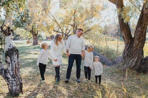 mobile - carousel-hero-element image-2