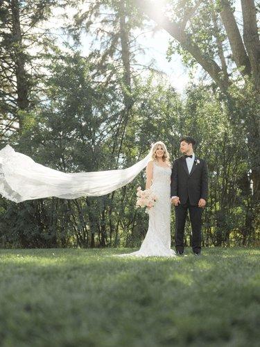 mobile - carousel-hero-element image-8